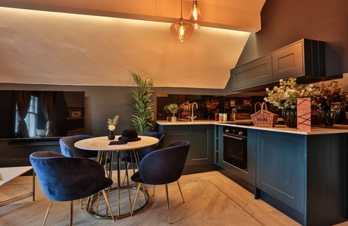 Bowness-on-Windermere House | Luxury Boutique 2 Bed Apartment in the heart of Bowness on Windermere