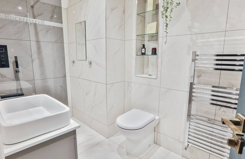 Bowness-on-Windermere House | Luxury Boutique 2 Bed Apartment in the heart of Bowness on Windermere