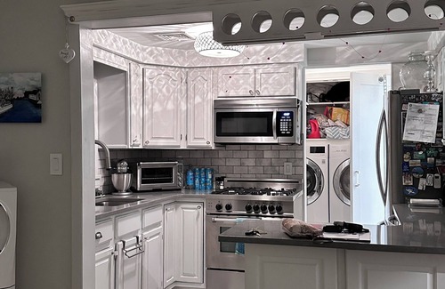 Point Pleasant Beach House | Luxury Beach Cottage Private on beach/boardwalk, patio/fireplace. 4 Beach passes