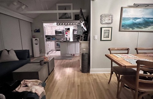 Point Pleasant Beach House | Luxury Beach Cottage Private on beach/boardwalk, patio/fireplace. 4 Beach passes