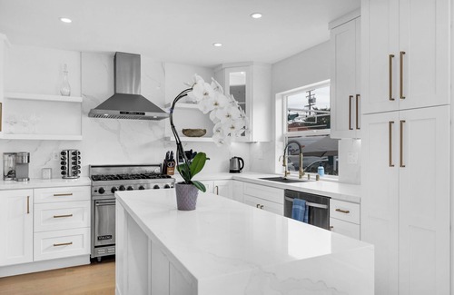 Belmont Shore House | Luxury Beach Bungalow in Belmont Shore