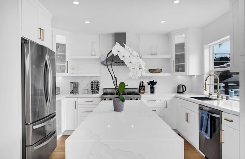 Belmont Shore House | Luxury Beach Bungalow in Belmont Shore