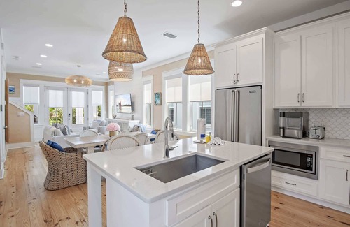 Seacrest Beach House | Luxury Beach Home, Sleeps 14, Private Pool & Rooftop Terrace ~ Cristalino Summer, 30A