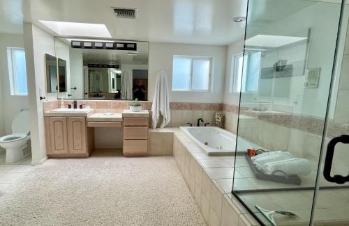 Silver Strand House | Luxury, Beach House, and quiet neighborhood