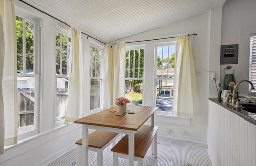 Gulfport House | Luxury Beach House Full Reno - 5 min walk to casinos, beach, and downtown!