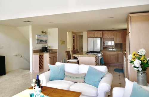 Silver Strand House | Luxury Beach House in quite neighborhood