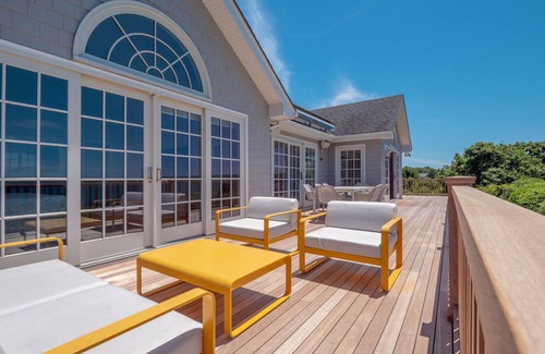 Montauk House | Luxury Beach House overlooking Montauk's only deep water harbor