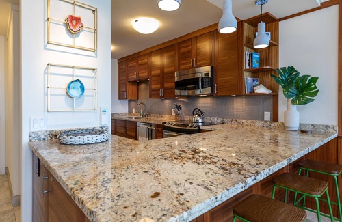 Maalaea Condo | Luxury Beachfront Condo with Amazing 180° Ocean Views! Corner Unit.