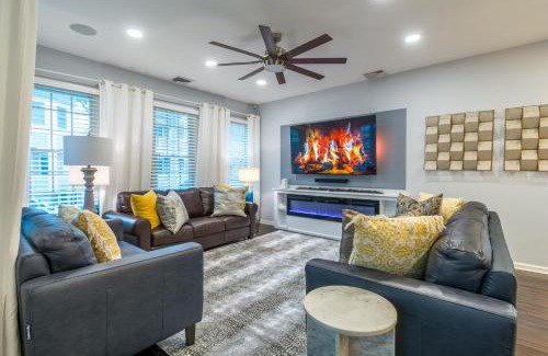 Atlantic City House | Luxury Beachside Vacation Getaway - OceanView, Movie Theatre, Mini Golf