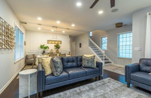 Atlantic City House | Luxury Beachside Vacation Getaway - OceanView, Movie Theatre, Mini Golf