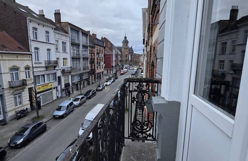 Brussels House | Luxury Beds & Fully Stock Kitchen, 5 Minutes Away From the Brussels Centrum