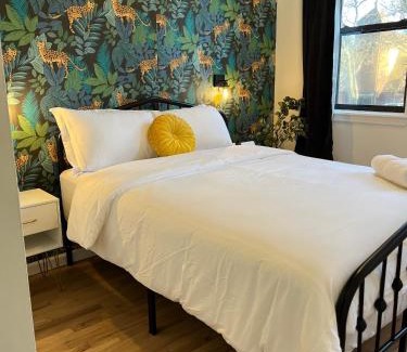 Jersey City Apartment | Luxury Boutique Home - 5 Beds 2 Baths 25 minutes to NYC