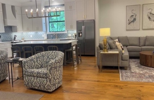 Starkville House | Luxury Bulldog Cottage!