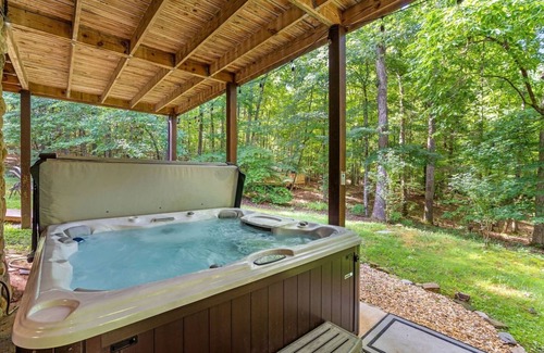 Morganton Cabin | Luxury Cabin by the Lake in the Mountains of GA - Now with High-Speed STARLINK!