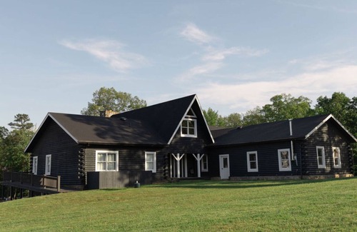 Fort Valley House | Luxury Cabin Getaway in the Blue Ridge Mountains