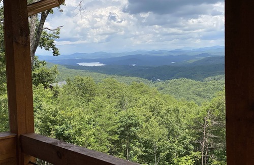 Blue Ridge Cabin | Luxury Cabin, Incredible View, Amazing Sunrise & Sunset, Secluded, Pet Friendly