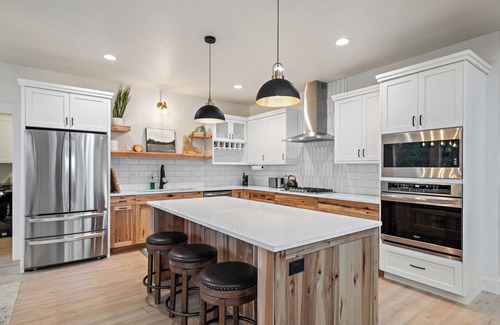 Donnelly House | Luxury Cabin Lake Cascade/Tamarack & Hot Springs