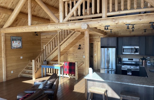 Gilead Cabin | Luxury Cabin nr Sunday River: Mtn Views, Hot Tub, Fire Pit: Ski Hike ATV Foliage