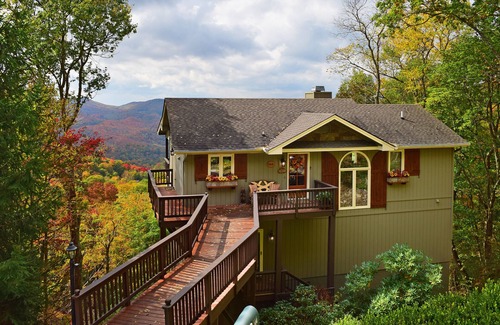 Banner Elk Cabin | ☆Luxury Cabin☆Panoramic Views ☆3 Kings☆3 Baths☆Fireplace☆3K/1Q/2BB☆Ski Close☆