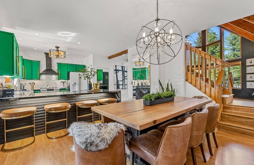 Munds Park Cabin | Luxury Cabin with Hot Tub, Bunk Room and amazing Outdoor Space!