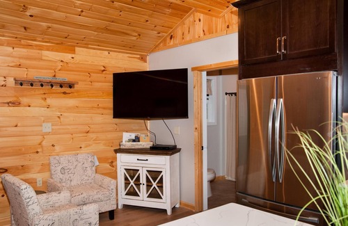Flintstone Ski Chalet | Luxury cabin with mountain views
