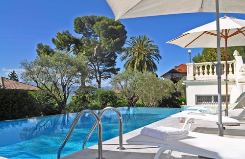 Cap-d'Antibes Villa | Luxury Cap d'Antibes villa with sea view, steps to the beachn