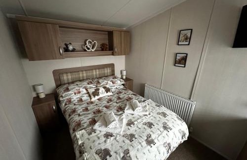 Prestonpans House | Luxury Caravan Escape by the Seaside Port Seton