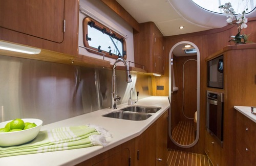 Pasadena Boat Rental | Luxury Catamaran Liveaboard