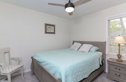 Cayce House | Luxury Cayce Getaway