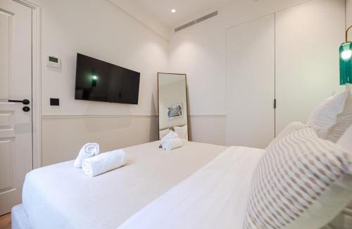 Strasbourg -Saint-Denis Apartment | Luxury Central 3 Bedrooms Flat - Grands Boulevards