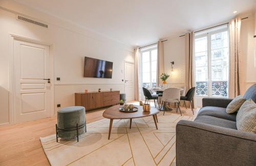 Strasbourg -Saint-Denis Apartment | Luxury Central 3 Bedrooms Flat - Grands Boulevards