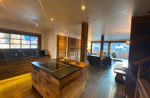 Montriond Ski Chalet | Luxury Chalet Morzine with panoramic views, 5 ensuite bedrooms and large hot tub