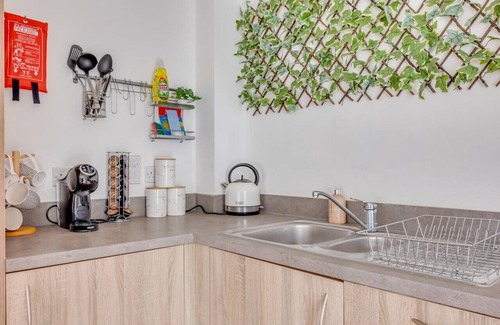 Milton Keynes Apartment | Luxury City Centre Apartment w/Balcony & Parking