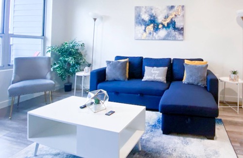 Downtown Louisville Apartment | Luxury City View Apt Downtown 4th St Live!