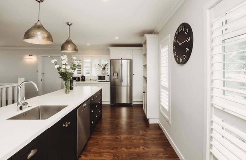 New Plymouth House | Luxury Coastal Home in New Plymouth