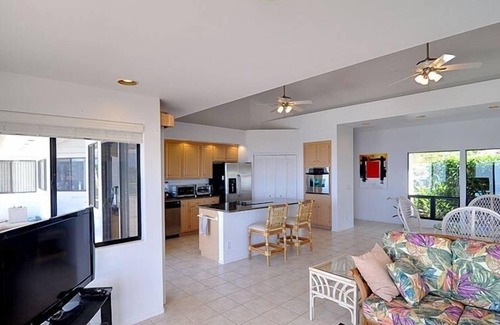 Holualoa Villa | Luxury Coffee Estate - Infinity Pool - Endless Views - Exclusive Stays