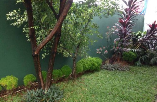 Thalawatugoda Villa | Luxury Colombo Escape- Spacious villa with landscaped gardens & library