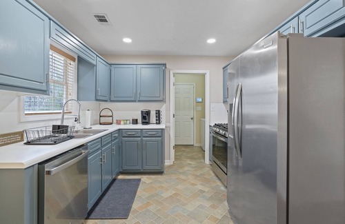 Lawrenceville House | Luxury, Comfort & Serenity!
