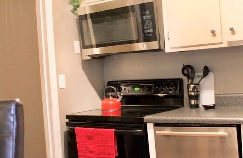 Macon Condo | LUXURY CONDO - ALLMAN BROTHERS BAND MUSEUM, MERCER UNIVERSITY, AMPHITHEATER