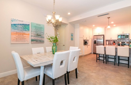 Whitney Beach Condo | Luxury condo and pet friendly up to 65 lbs.