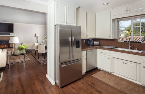 Old Town Historic District Condo | Luxury Condo Downtown San Luis Obispo & Garage A/C & Pool