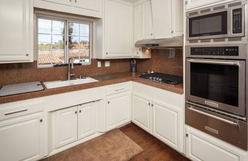 Old Town Historic District Condo | Luxury Condo Downtown San Luis Obispo & Garage A/C & Pool