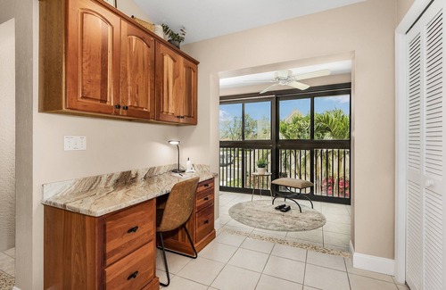 Iona Condo | Luxury Condo in Gated Golf Community close to Beaches