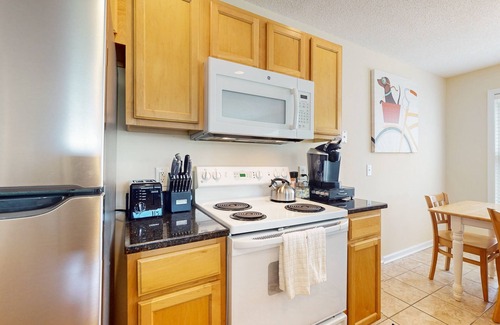 St. James Condo | Luxury Condo in Southport, NC - Gated Community, Pool, Marina & More - Book Now