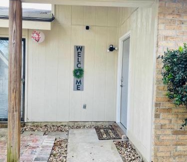 South Baton Rouge Villa | Luxury Condo in the Heart of BR