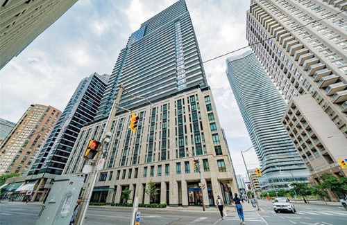Bay Cloverhill Condo | Luxury Condo in the heart of Downtown, Toronto