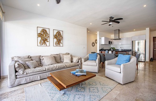 Downtown Cancun Condo | Luxury Condo in the heart of Downtown Cancun! Fast Wifi.