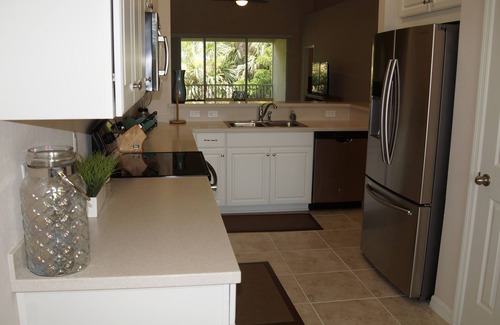 Biggar Condo | Luxury Condo Minutes from Beaches in Gated Community