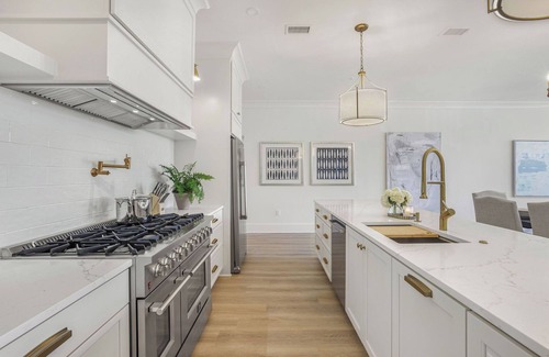 Fairhope Condo | Luxury Condo Overlooking Downtown Fairhope #201