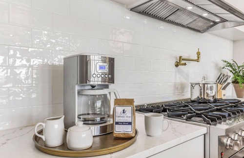Fairhope Condo | Luxury Condo Overlooking Downtown Fairhope #201